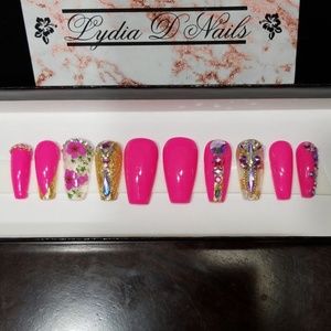 Pink lemonade press-on nails
